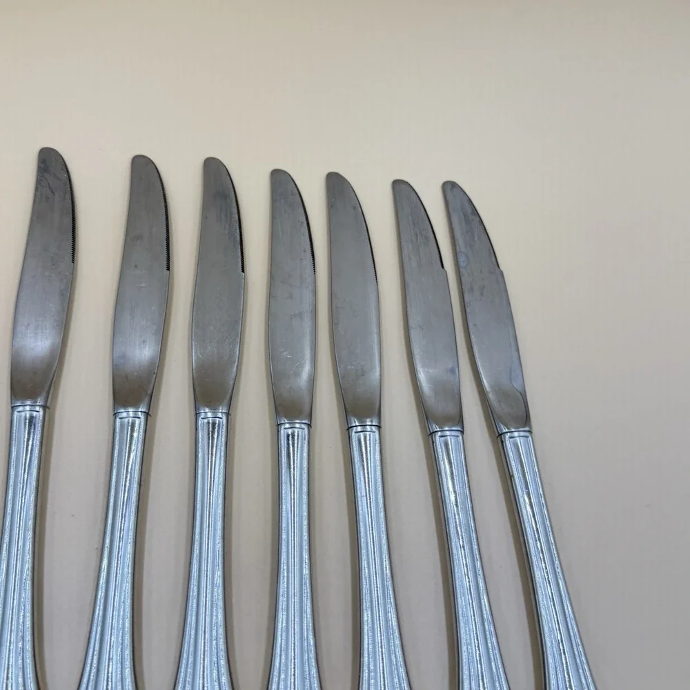 Oneida Bancroft Dinner Knives Lot Of 8 Replacement Vintage USA Stainless Steel